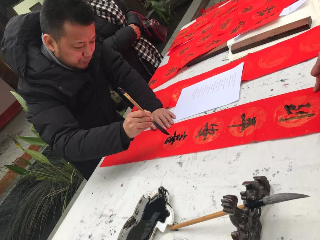 鬧春展1.jpg